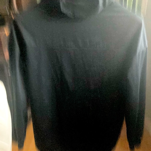 Fabletics long sleeve top. - Picture 2 of 7